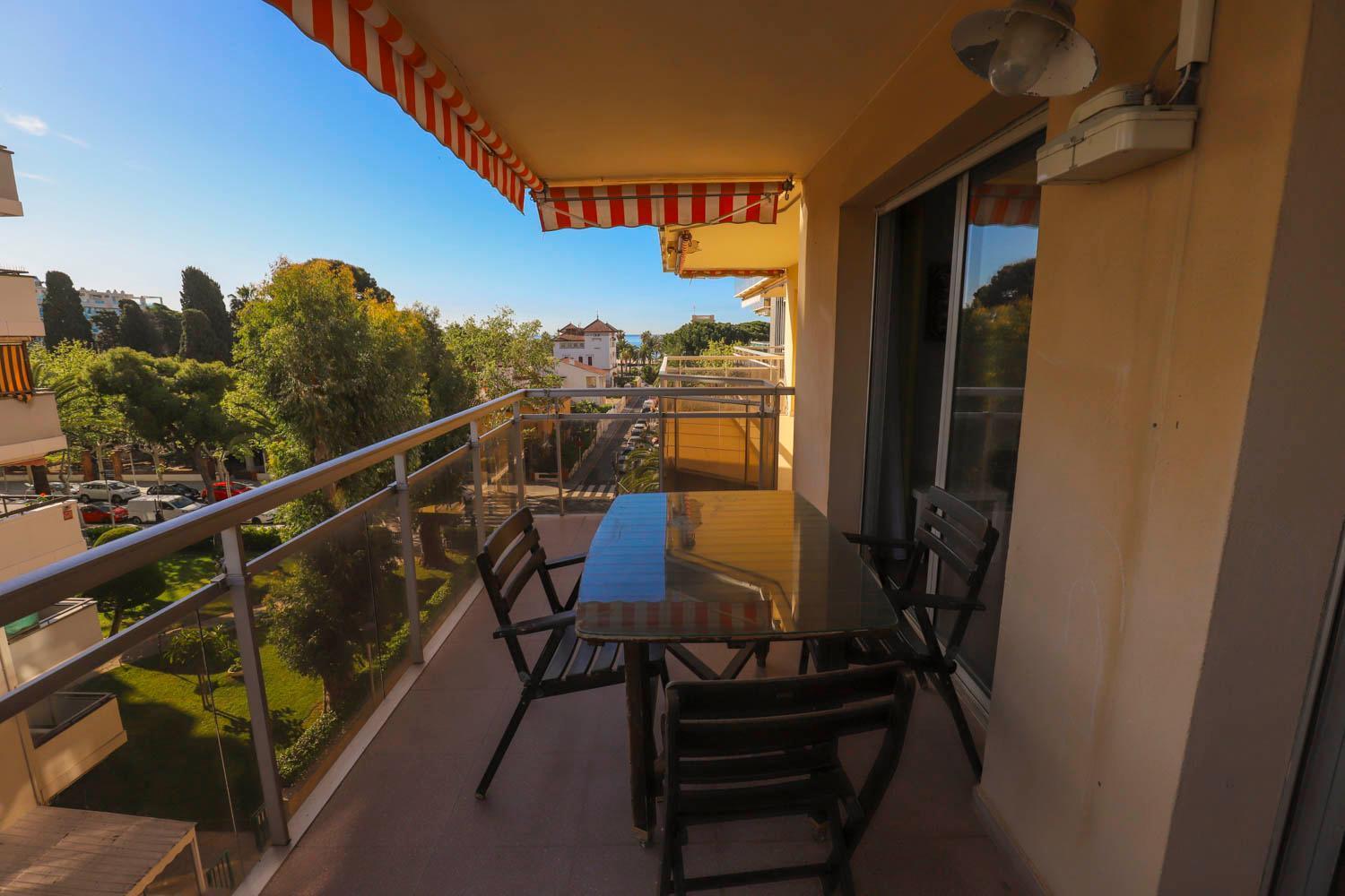 Appartement Differentflats Palafox à Salou Extérieur photo